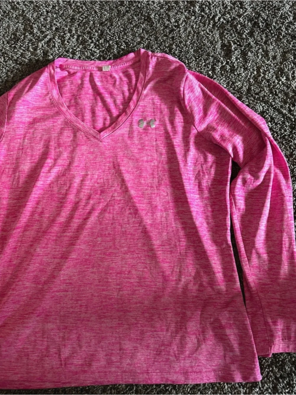 Under Armour Hot Pink Heathered V-Neck Long Sleeve Top